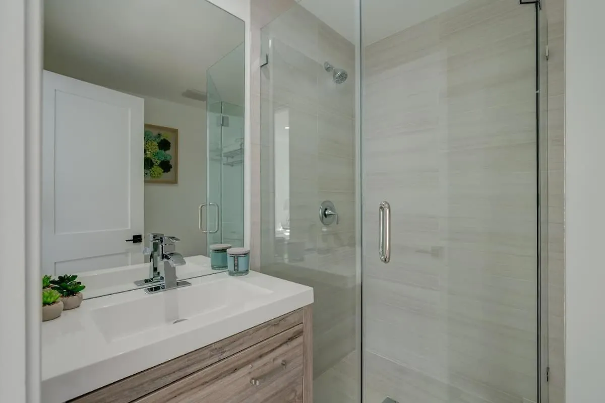 Brand New Studio In Mar Vista Los Angeles
